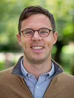 Headshot of Matthew Powers