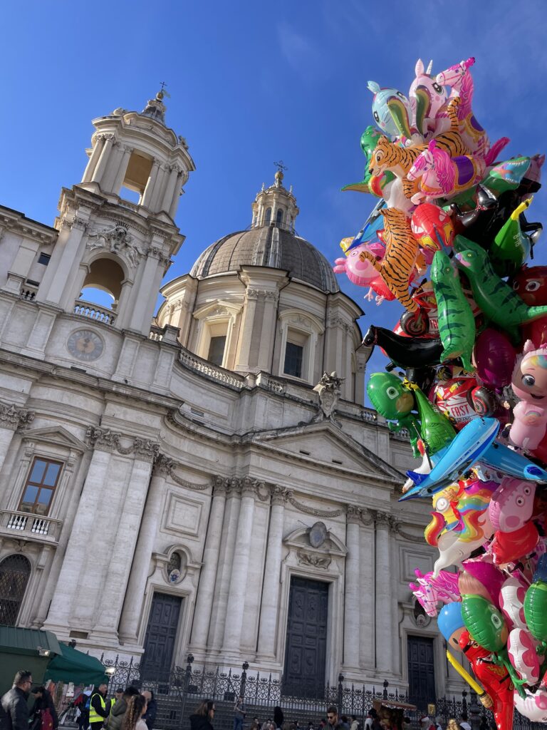 Sant’Agnese Agnes in Agone is framed with balloons during the Christmas market on Piazza de Navona, just a few blocks from the UW Rome Center.